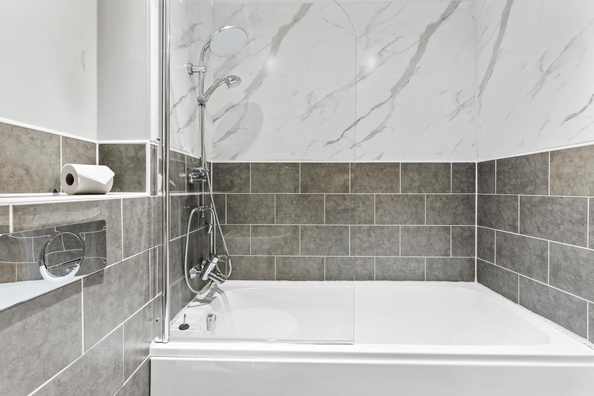 30 Percent Off! Lovely Yorkshire Duplex - Sleeps 6 - Netflix Dewsbury Εξωτερικό φωτογραφία